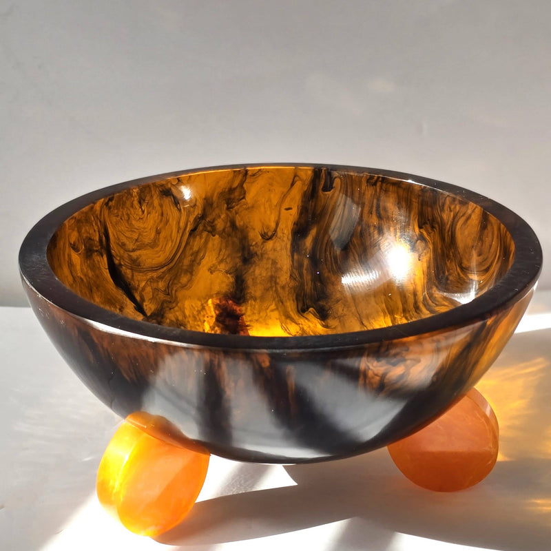 Gibb & Daan - Hand Poured Resin Salad Serving Bowl - Gorgeous Orange Legs